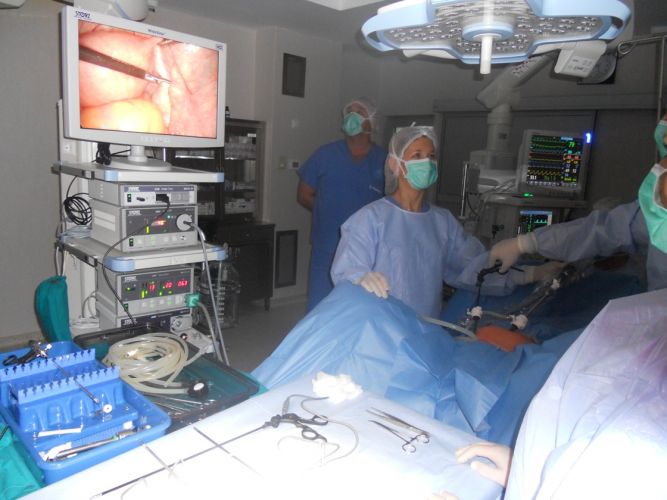 http://plodnost.com.mk/portal/wp-content/uploads/2014/11/operacii-laparoskopija-17.jpg